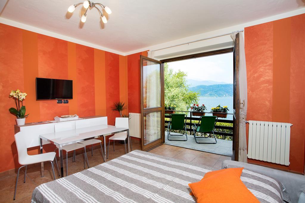 Casa Vacanze La Nautica 바메노 외부 사진